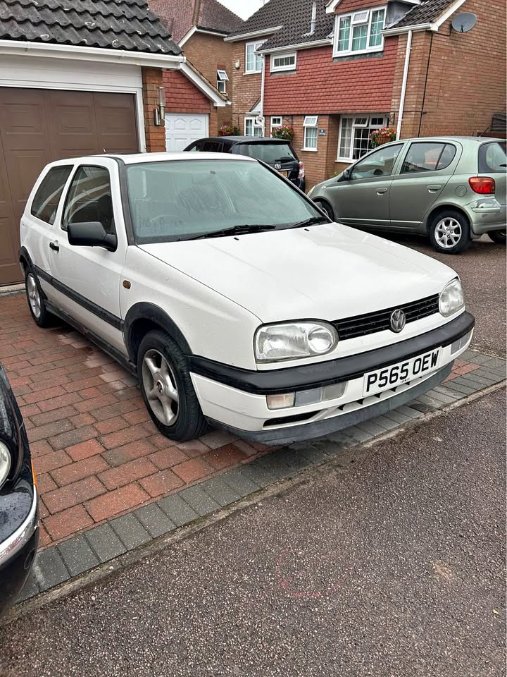 Cheap 1997 Volkswagen Golf for sale in Dunstable, Bedfordshire