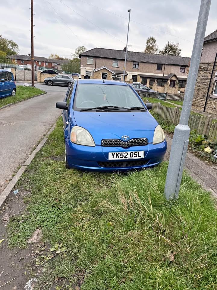 Cheap 2002 Toyota Yaris for sale in Pudsey, West Yorkshire