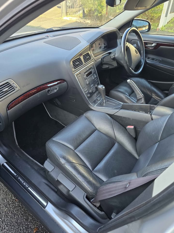 2002 Volvo S60 - Image 7