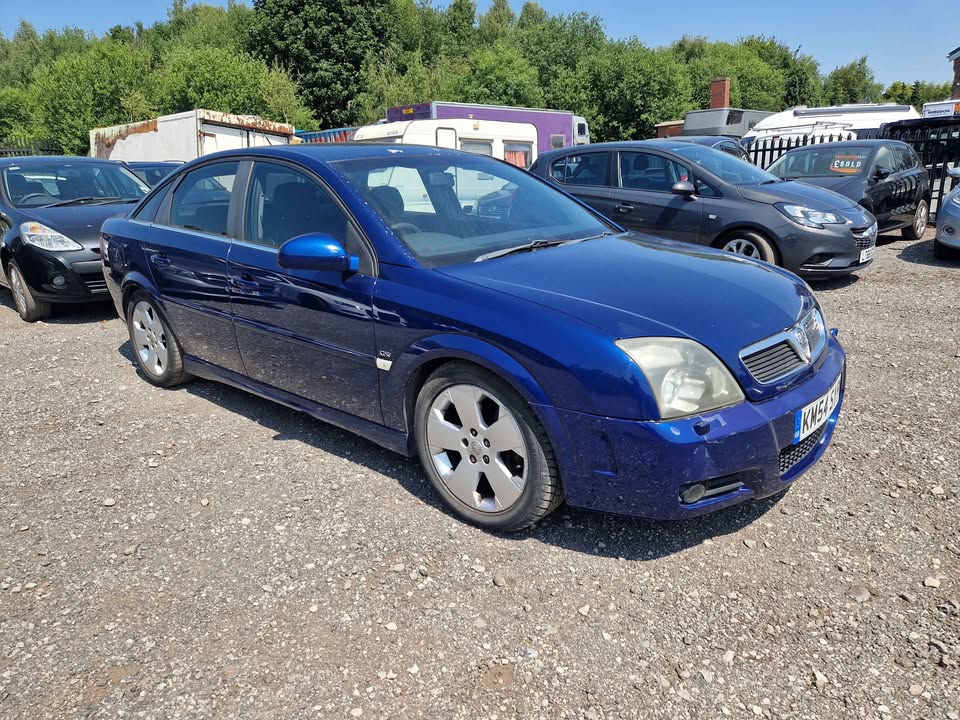 2004 Vauxhall Vectra GSI - Image 2