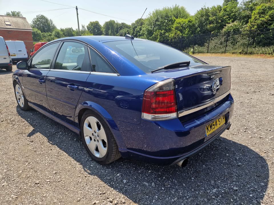 2004 Vauxhall Vectra GSI - Image 7