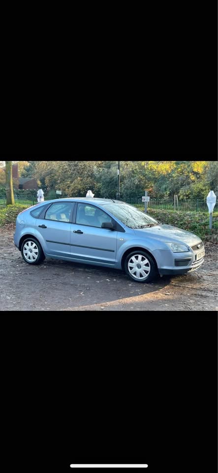 Cheap 2005 Ford Focus for sale in Horley, Surrey