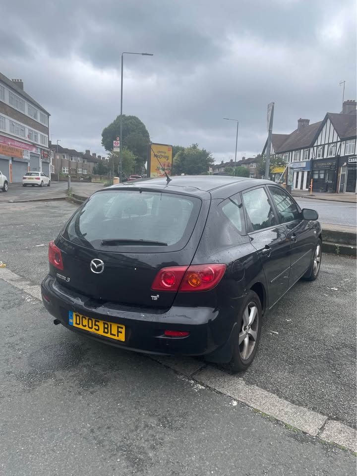 2005 Mazda Mazda3 - Image 2