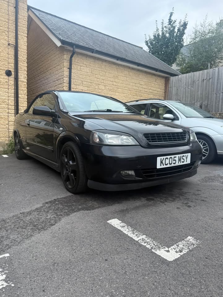 Cheap 2005 Vauxhall Astra for sale in Cheltenham, Gloucestershire