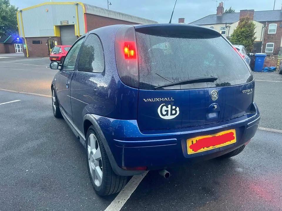 Cheap 2005 Vauxhall Corsa for sale in Burton upon Trent, Staffordshire