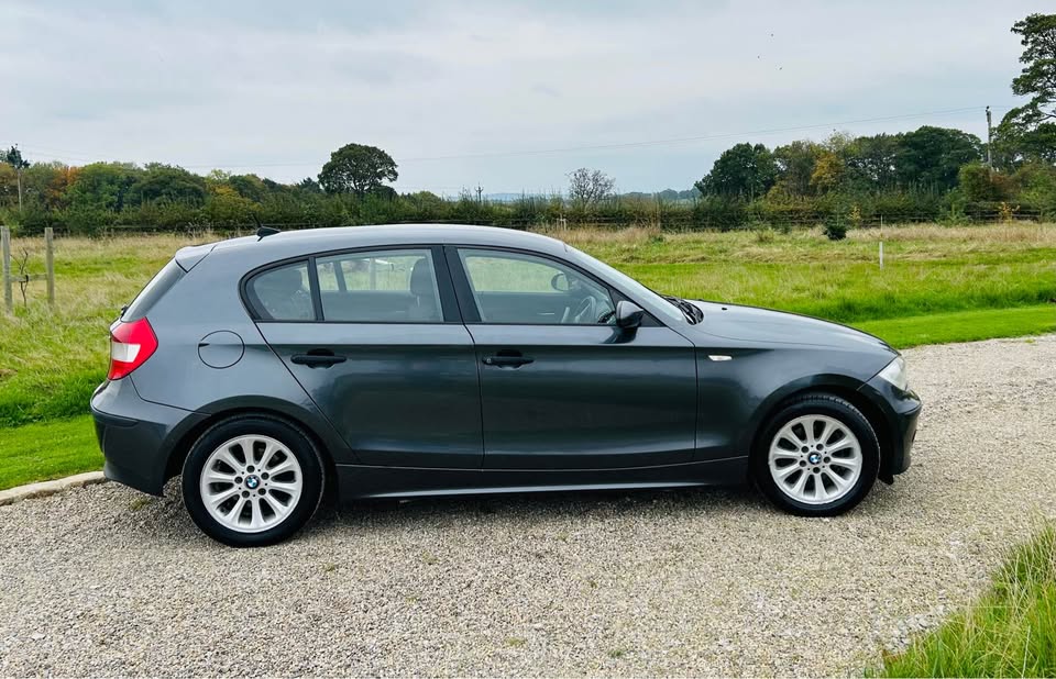 2006 BMW e87 - Image 2