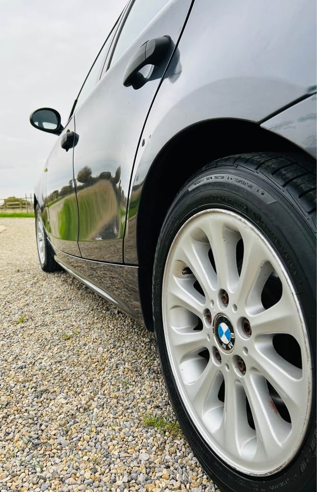 2006 BMW e87 - Image 11