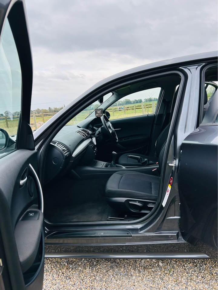 2006 BMW e87 - Image 7