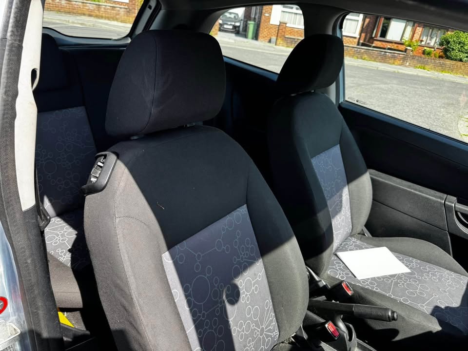 2006 Ford Fiesta Style Climate - Image 13