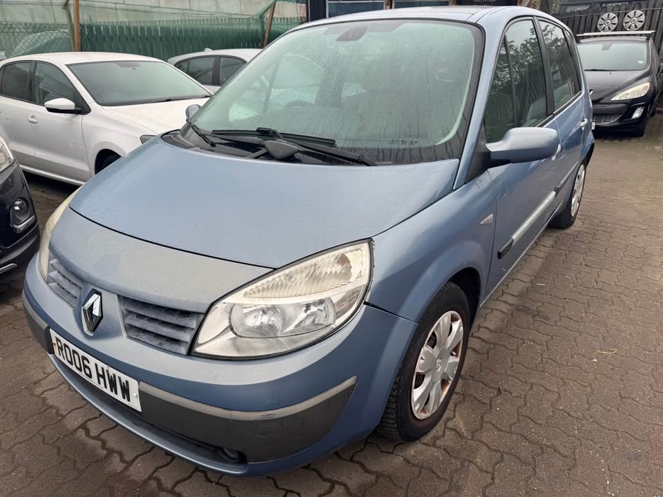 2006 Renault Scenic - Image 2