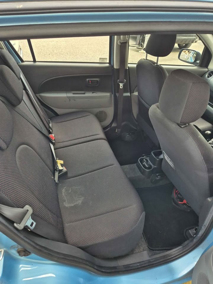 2007 Daihatsu Sirion - Image 12