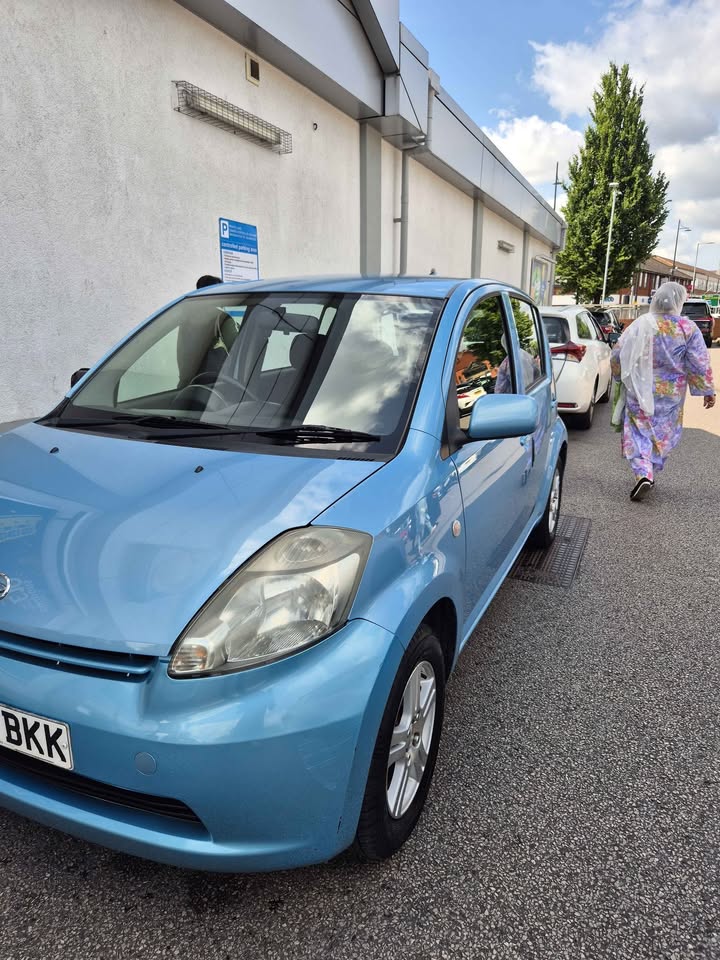 2007 Daihatsu Sirion - Image 4