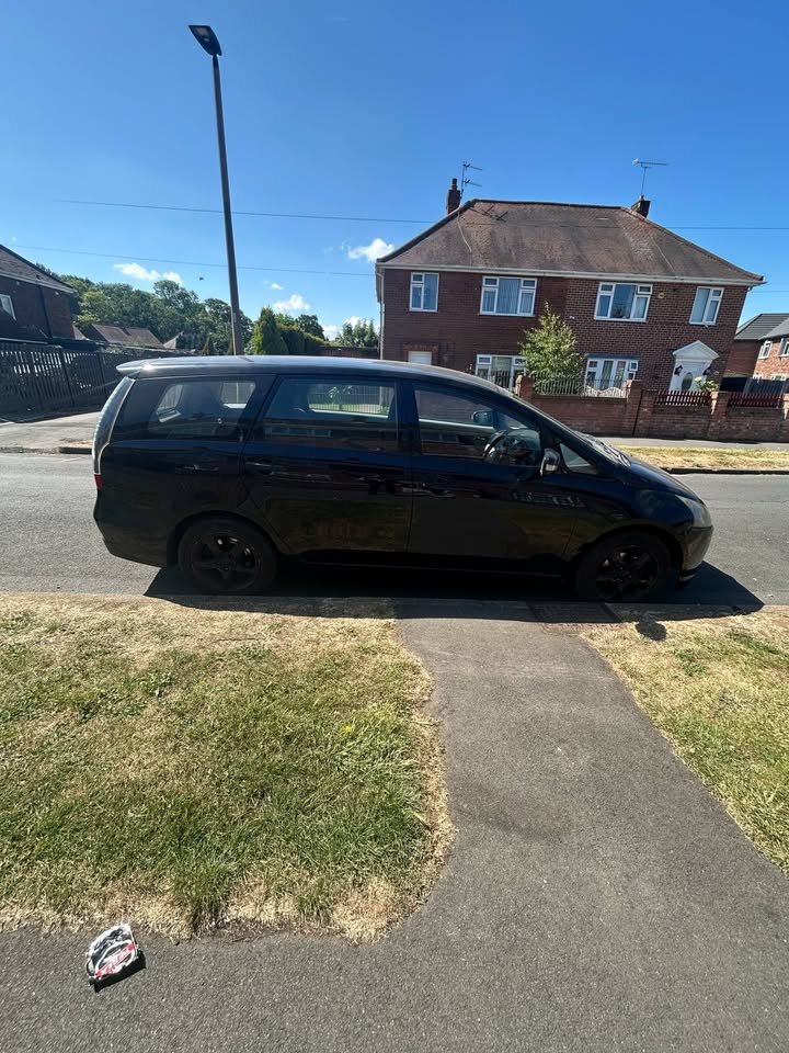 2007 Mitsubishi GRANDIS 7 SEATER 6 SPEED DIESEL PX AVAILABLE MUST BE SEEN SUPERB CAR BARGAIN PX WELCOME SUPERB 7 SEATER - Image 4