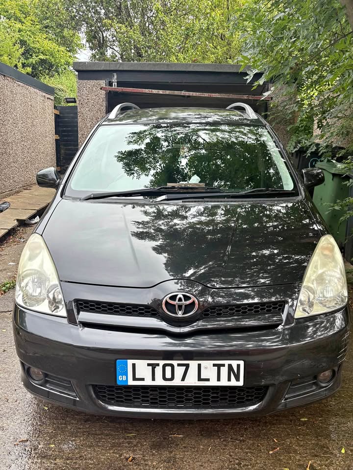 Cheap 2007 Toyota Verso for sale in Leeds, West Yorkshire
