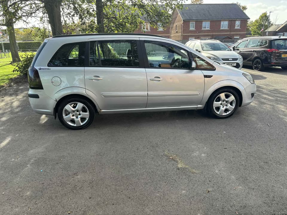 2008 Vauxhall Zafira 1.6 petrol 7 seats - Image 11