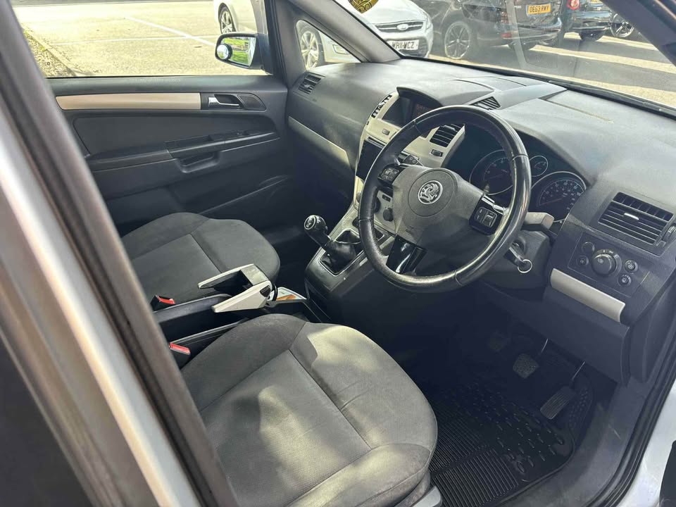 2008 Vauxhall Zafira 1.6 petrol 7 seats - Image 6