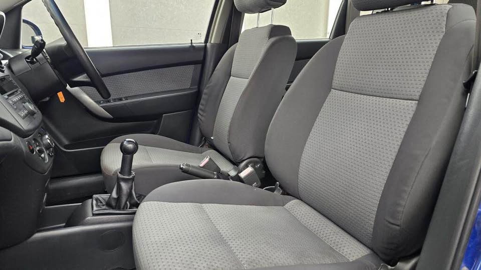 2009 Chevrolet Aveo - Image 15