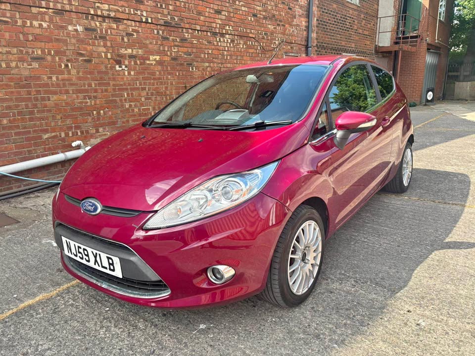 Cheap 2009 Ford fiesta 1.2 perfect first car for sale in Lytham St Anne's, Lancashire