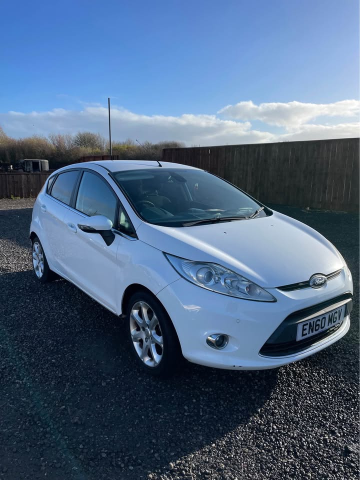 2010 Ford Fiesta - Image 7