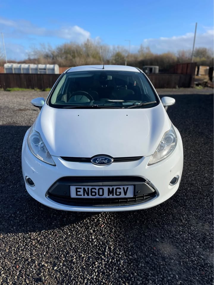 2010 Ford Fiesta - Image 8