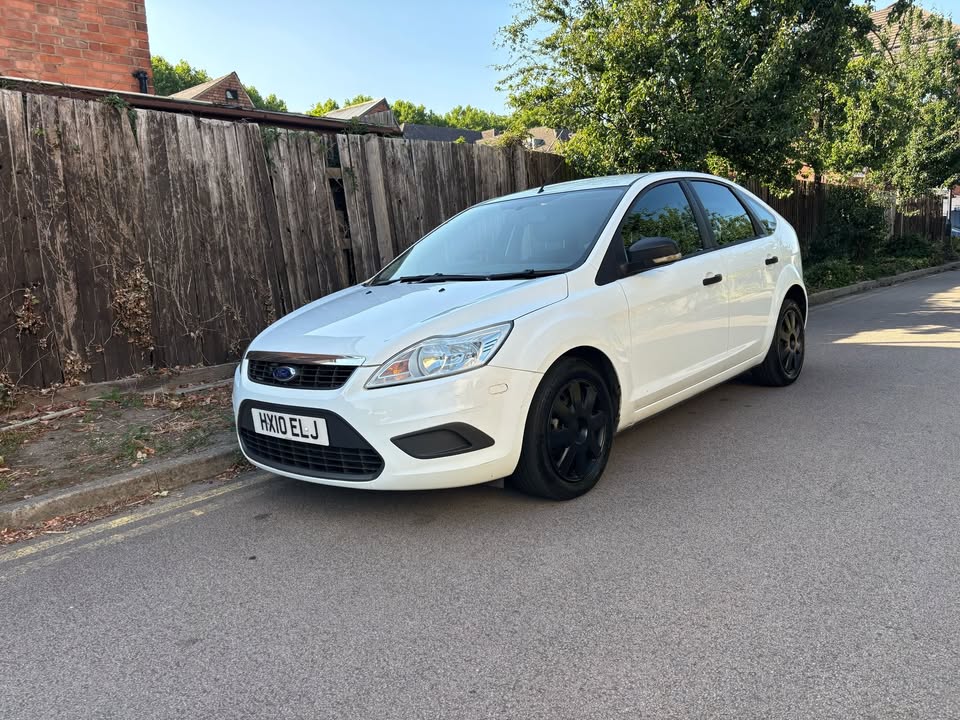 2010 Ford Focus 1.6 TDCi DPF Studio 5dr - Image 2