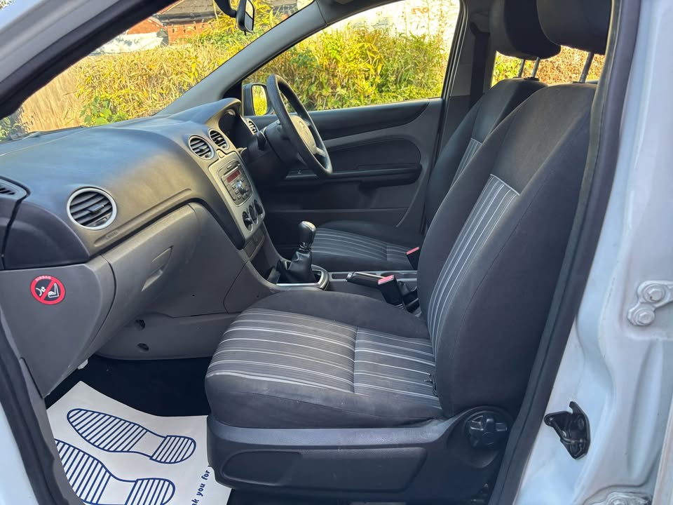 2010 Ford Focus 1.6 TDCi DPF Studio 5dr - Image 15