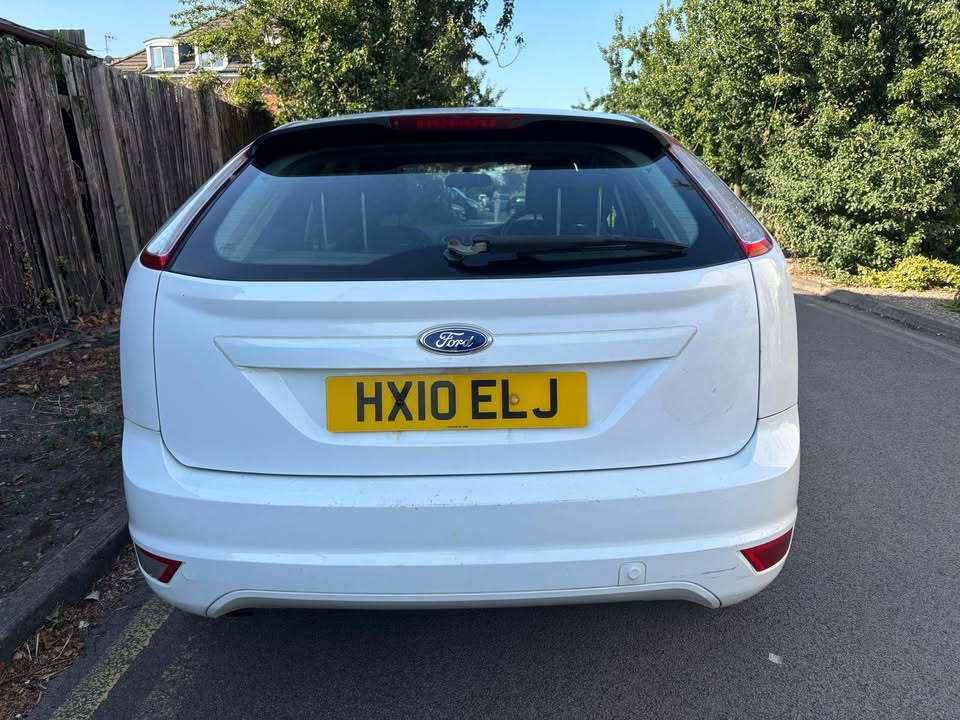 2010 Ford Focus 1.6 TDCi DPF Studio 5dr - Image 6