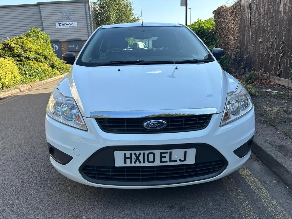 2010 Ford Focus 1.6 TDCi DPF Studio 5dr - Image 7