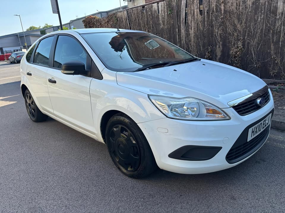 2010 Ford Focus 1.6 TDCi DPF Studio 5dr - Image 8