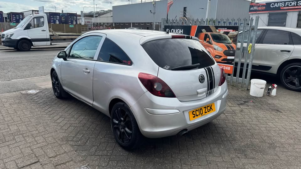 2010 Vauxhall CORSA - Image 3