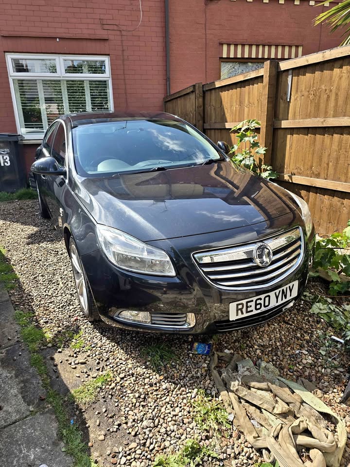 Cheap 2010 Vauxhall insigna for sale in Elland, West Yorkshire
