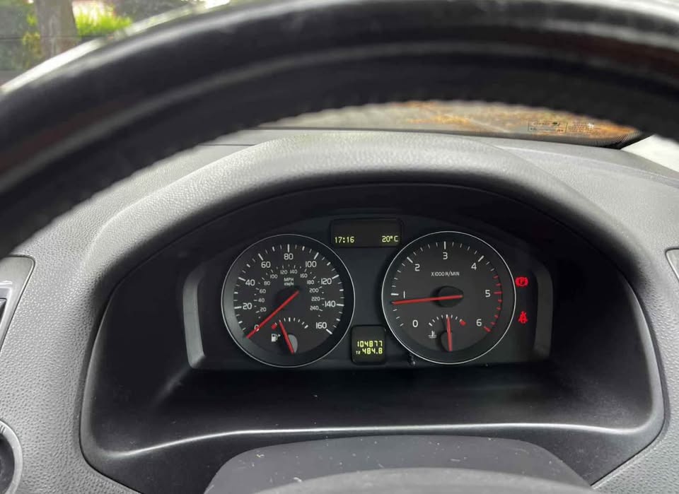 2010 Volvo C30 - Image 2