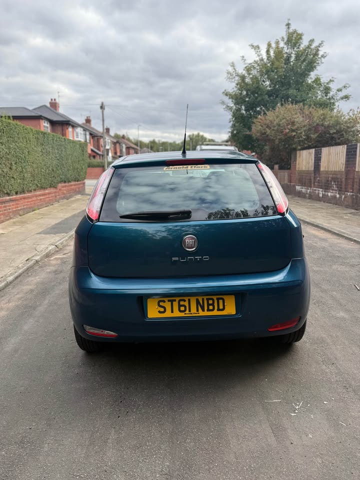 2011 FIAT Punto - Image 8