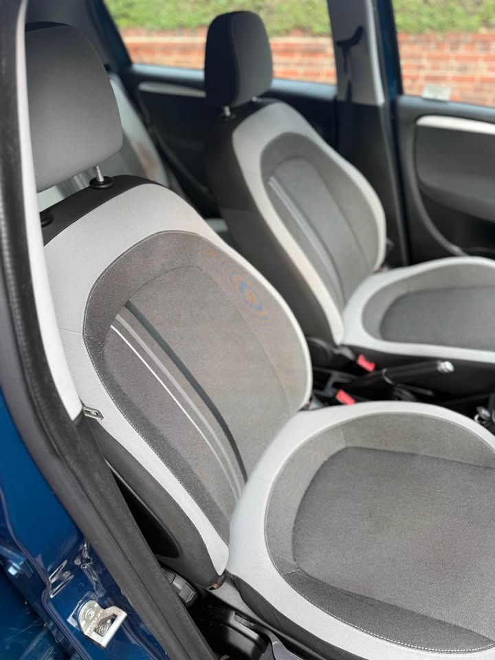 2011 FIAT Punto - Image 10