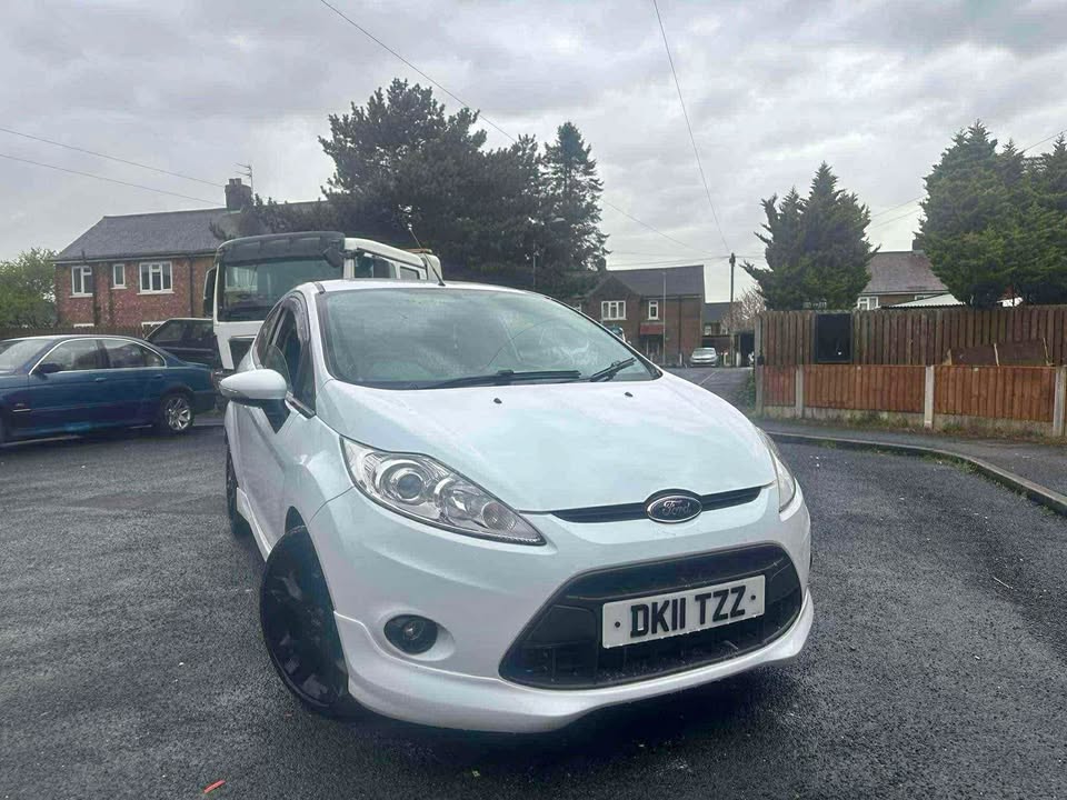 Cheap 2011 FORD FIESTA 1.6 zetec s for sale in Preston, Lancashire