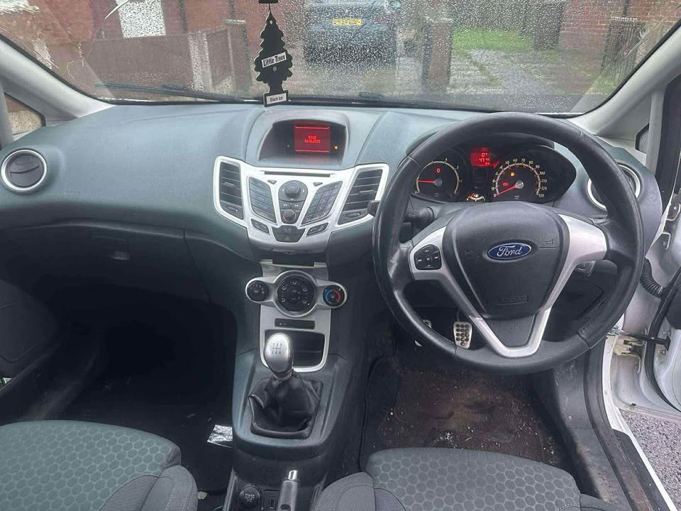 2011 FORD FIESTA 1.6 zetec s - Image 13