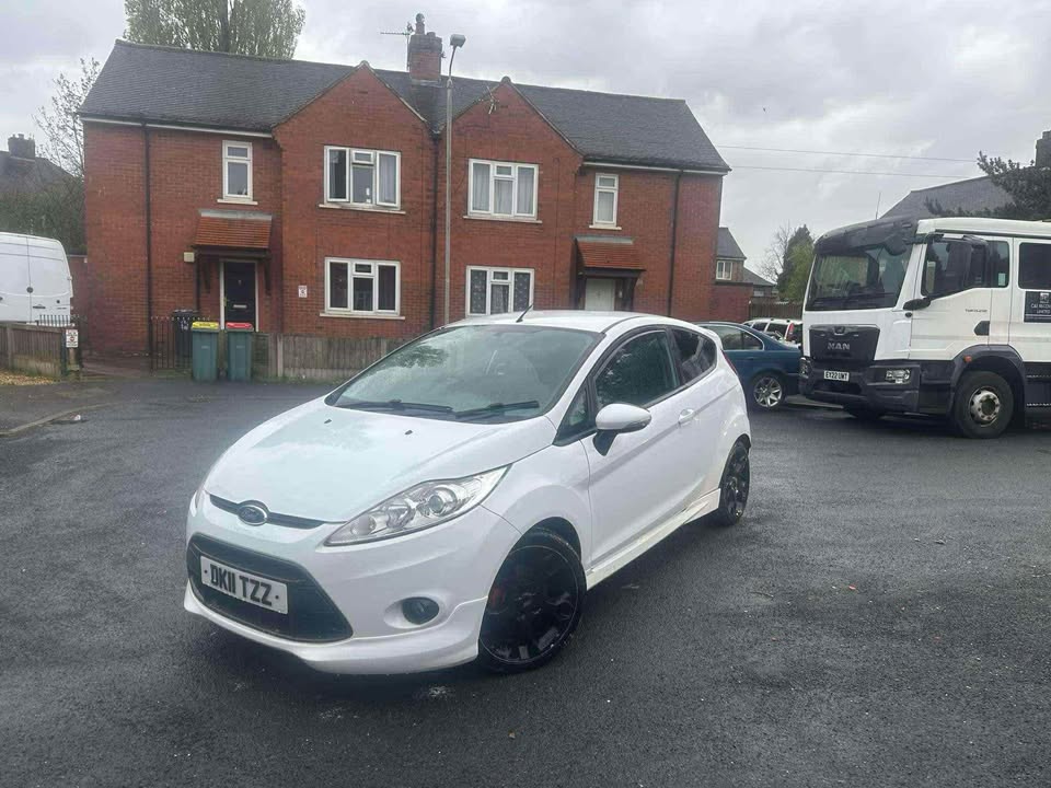 2011 FORD FIESTA 1.6 zetec s - Image 4