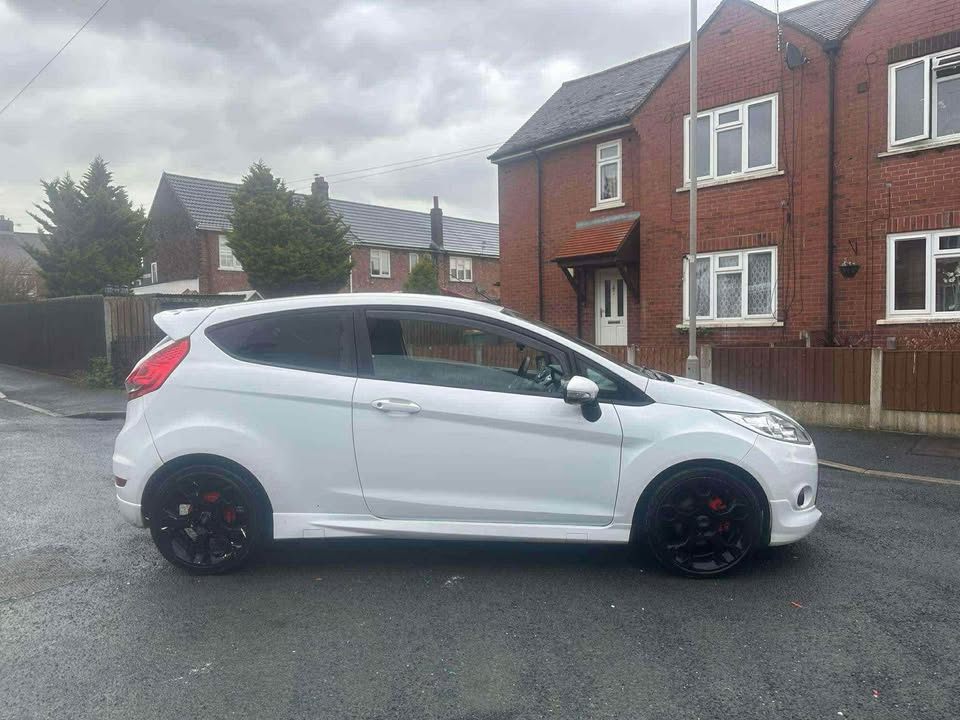 2011 FORD FIESTA 1.6 zetec s - Image 8