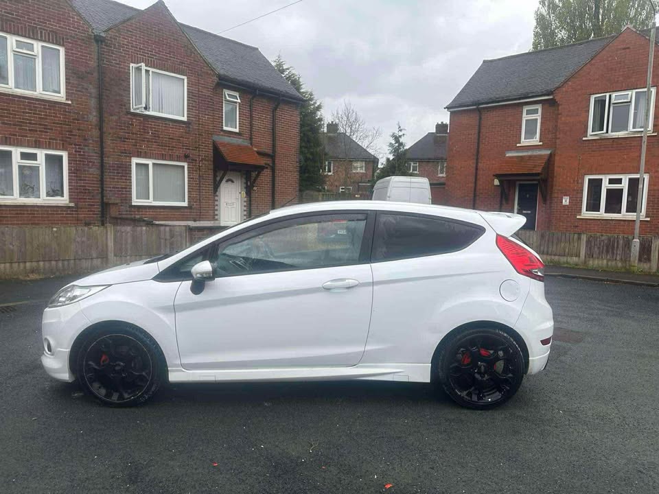 2011 FORD FIESTA 1.6 zetec s - Image 9