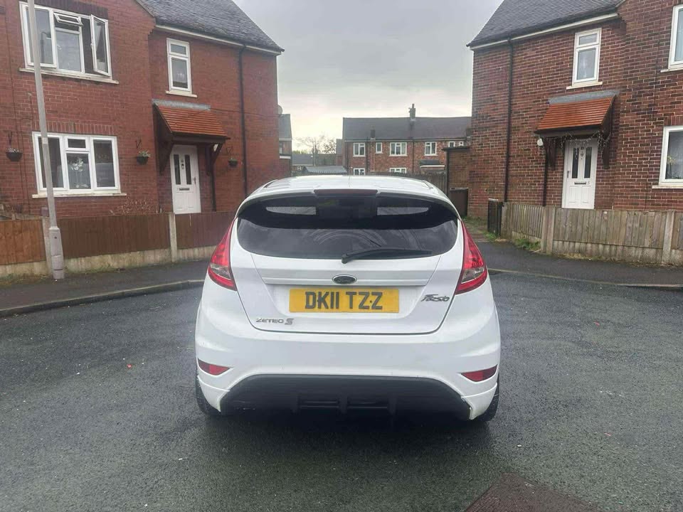 2011 FORD FIESTA 1.6 zetec s - Image 10