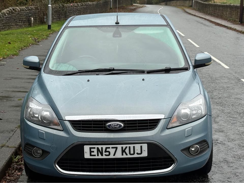 2011 Ford FOCUS 2.0 TITANIUM 5 DOOR - Image 5