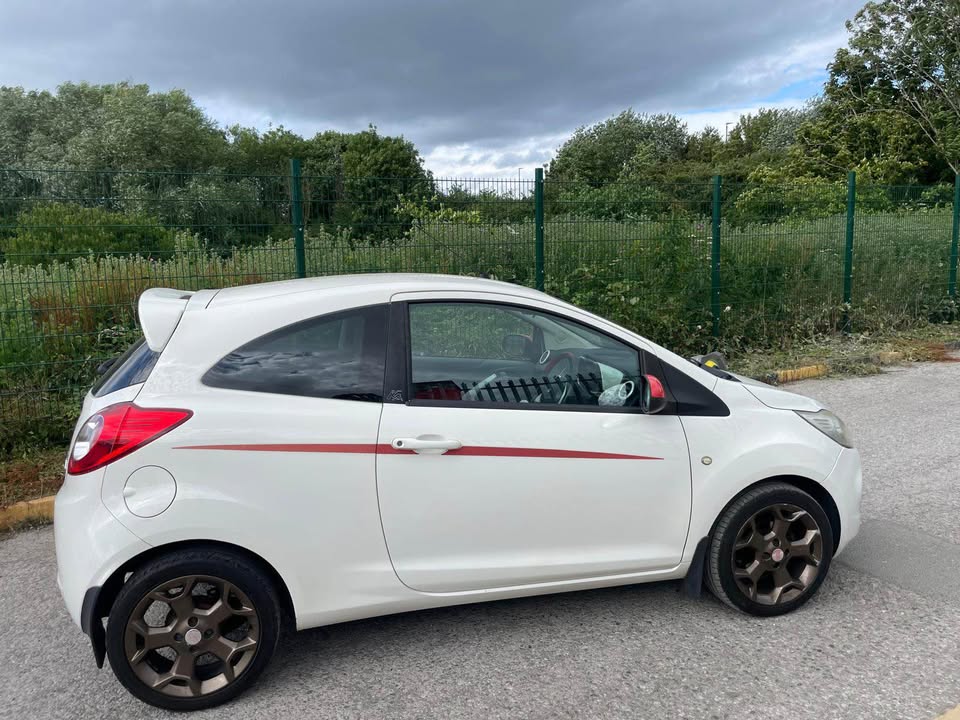 2011 Ford Ka - Image 2