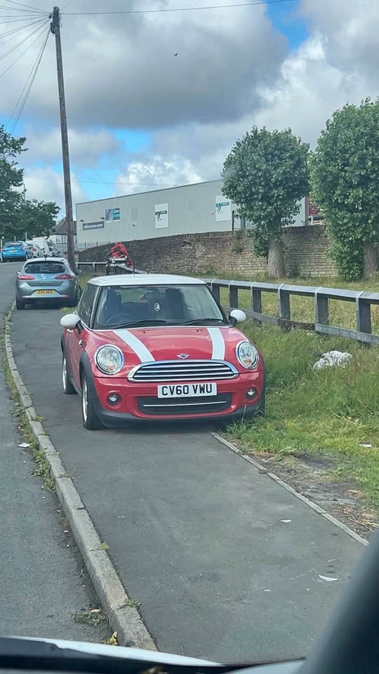 Cheap 2011 MINI Cooper for sale in Leeds, West Yorkshire