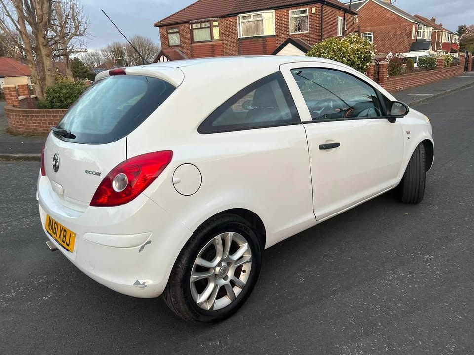 2011 Vauxhall Corsa S Ecoflex - Image 6