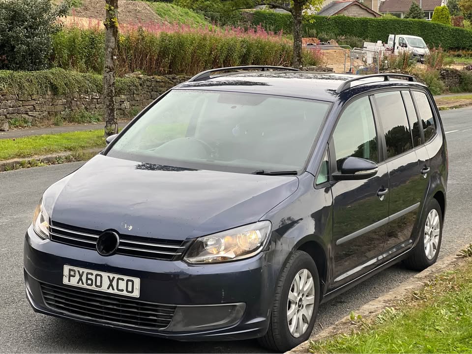 2011 Volkswagen Touran - Image 4