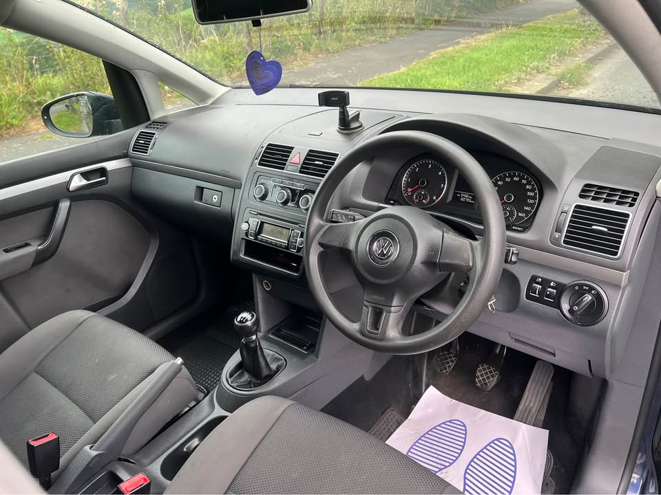 2011 Volkswagen Touran - Image 8