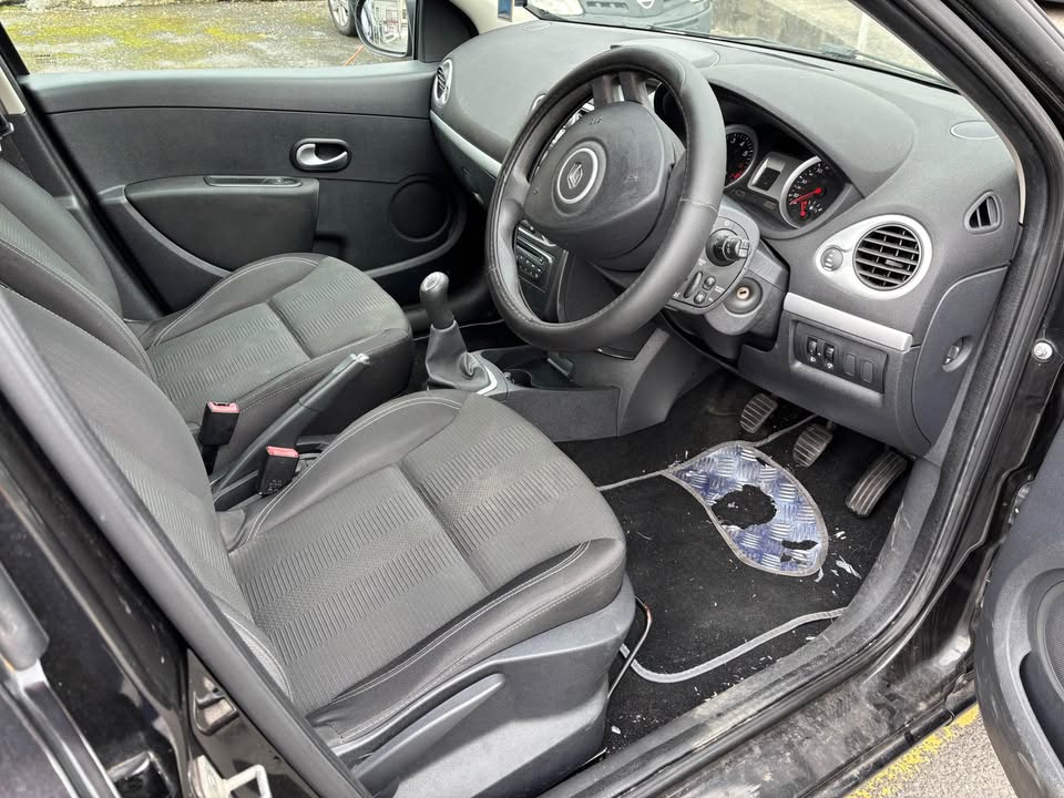 2012 Renault Clio - Image 8
