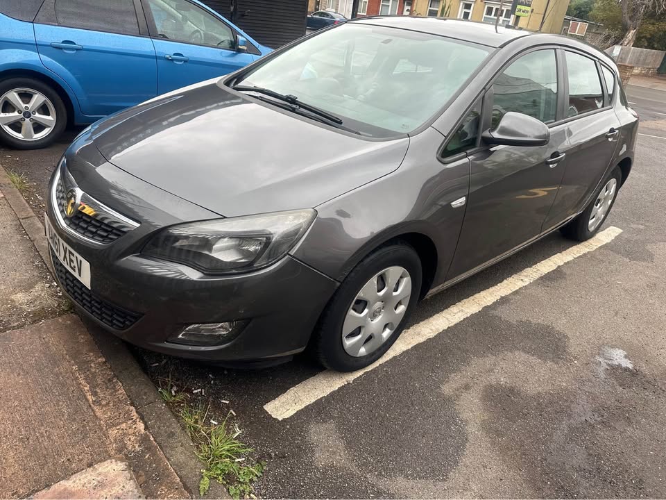 2012 Vauxhall Astra - Image 5