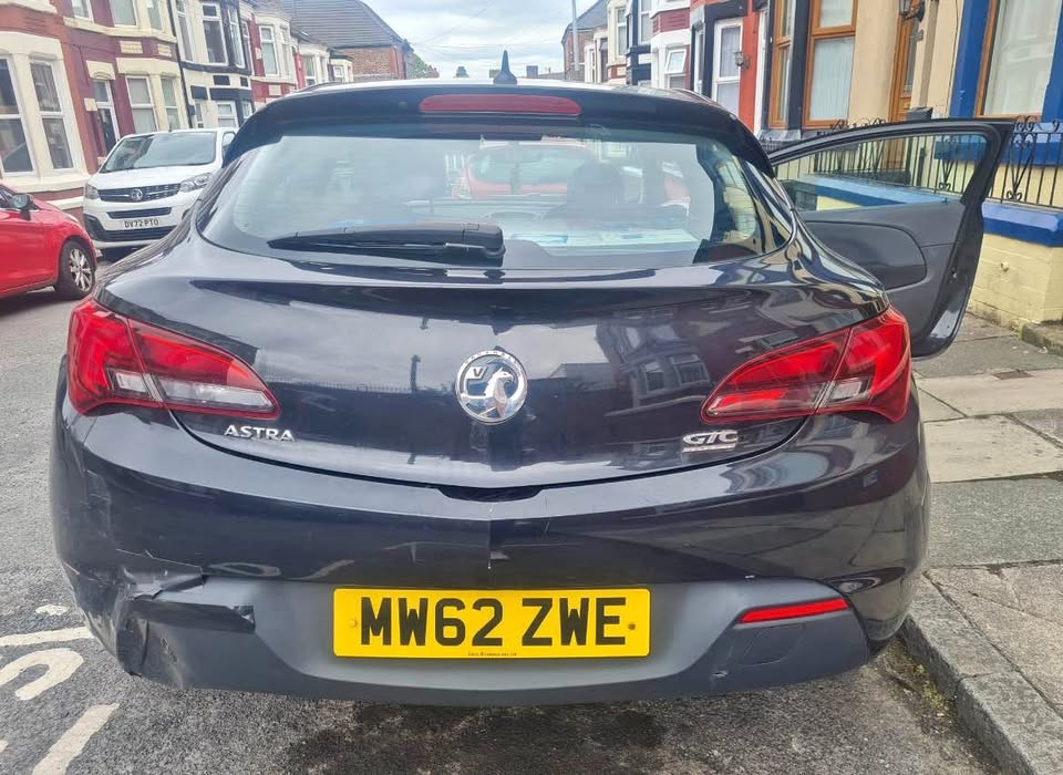 Cheap 2012 Vauxhall Astra for sale in Liverpool, Merseyside