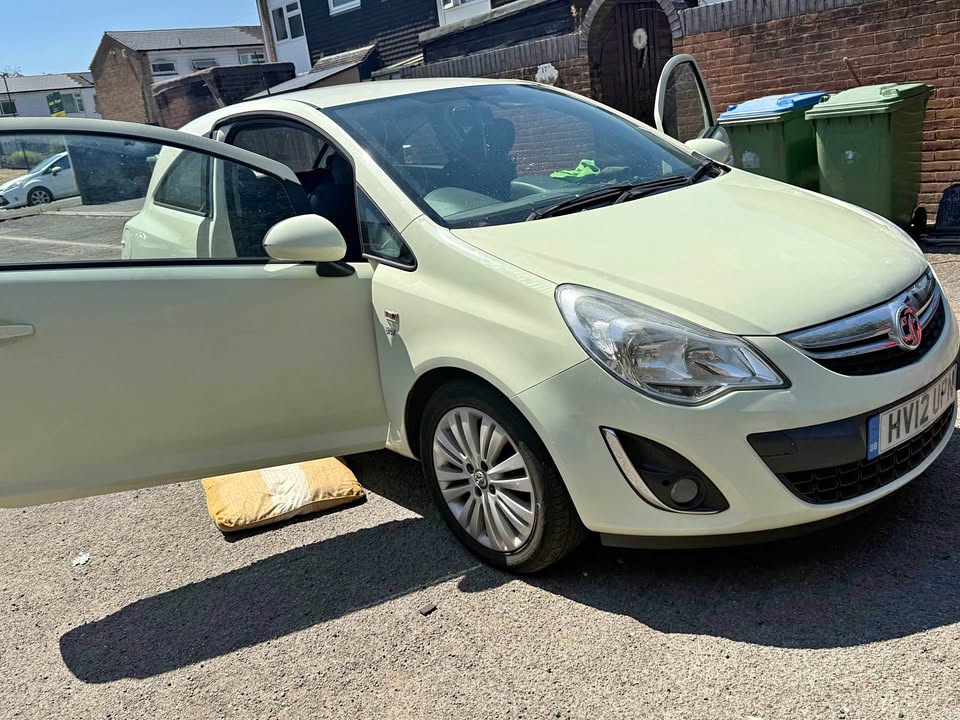 Cheap 2012 Vauxhall Corsa for sale in Southampton, Hampshire